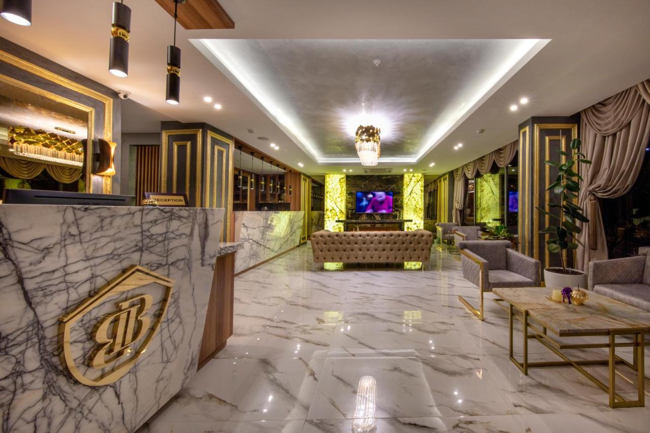 Mr Beyaz Hotel Istanboel Buitenkant foto
